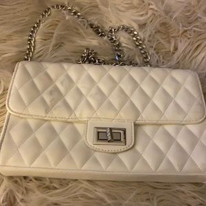 White 👜 forever 21